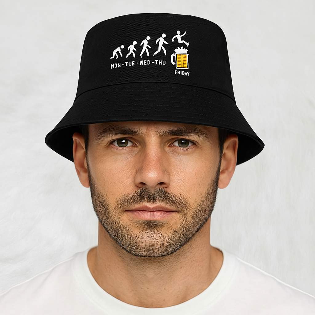 Un homme porte le Bob Drôle