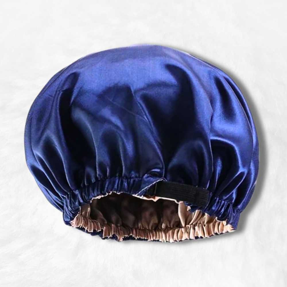 Bonnet en Satin Bleu Nuit Réglable.