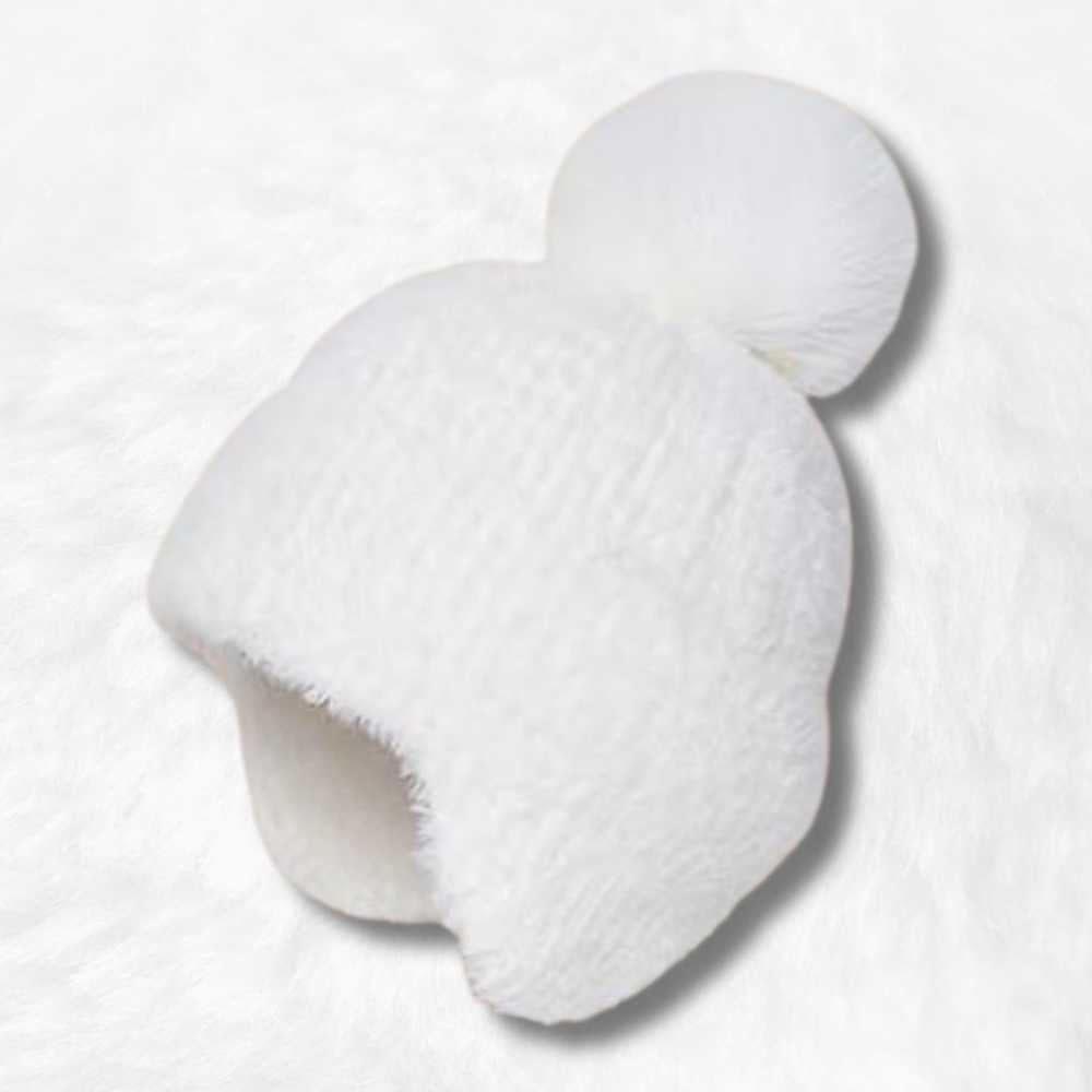 Bonnet Cache Oreille à Pompon Blanc