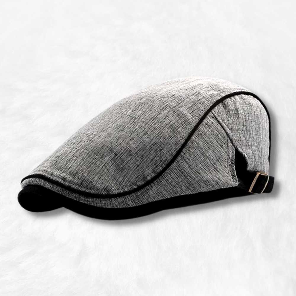 Casquette Plate Ajustable Gris foncé.