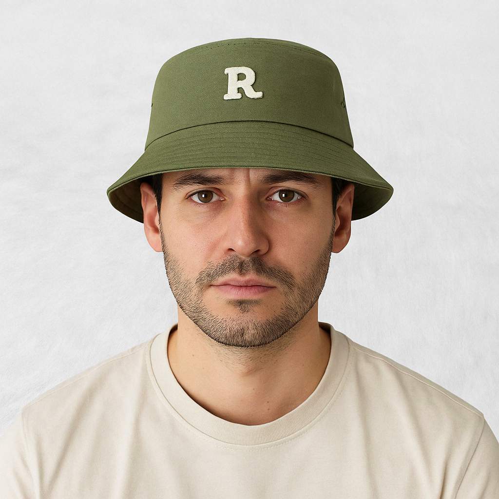 Un homme porte Bob de Golfer Vert 