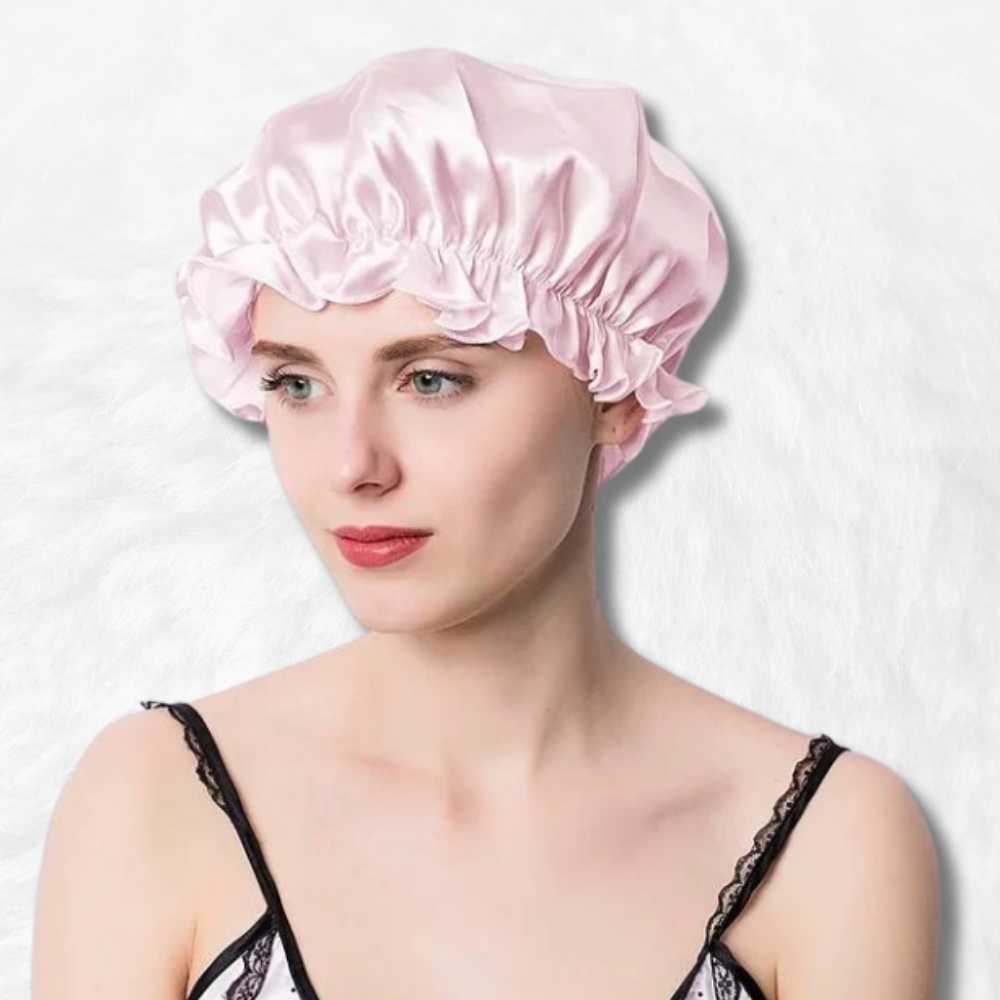 Bonnet en Soie Rose Pale Charlotte femme.