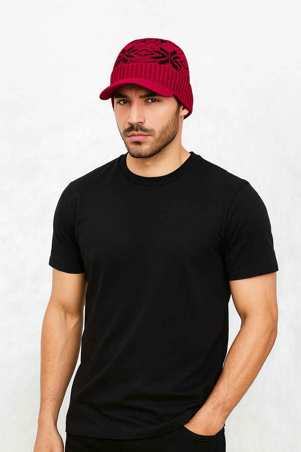 Un homme porte le Bonnet Casquette d'Hiver Rouge