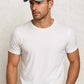 Un homme porte la Casquette Anti UV mineral