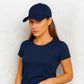 Une femme porte la Casquette Grande Taille Sport marine