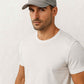 Un homme porte la Casquette Imperméable Running grise