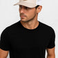 Un homme porte la Casquette Pêche Trapper beige