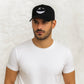Un homm porte la Casquette Smiley Clin d'Oeil