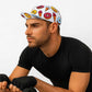 Un homme porte la Casquette Vélo Gourmande