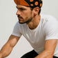 Un homme porte la Casquette Vélo Stay Awesome