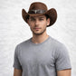 Un homme porte le Chapeau Western café