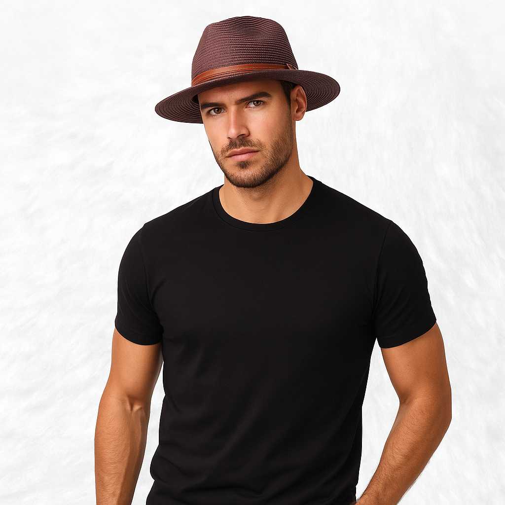 Un homme porte le Chapeau de Paille Fedora marron
