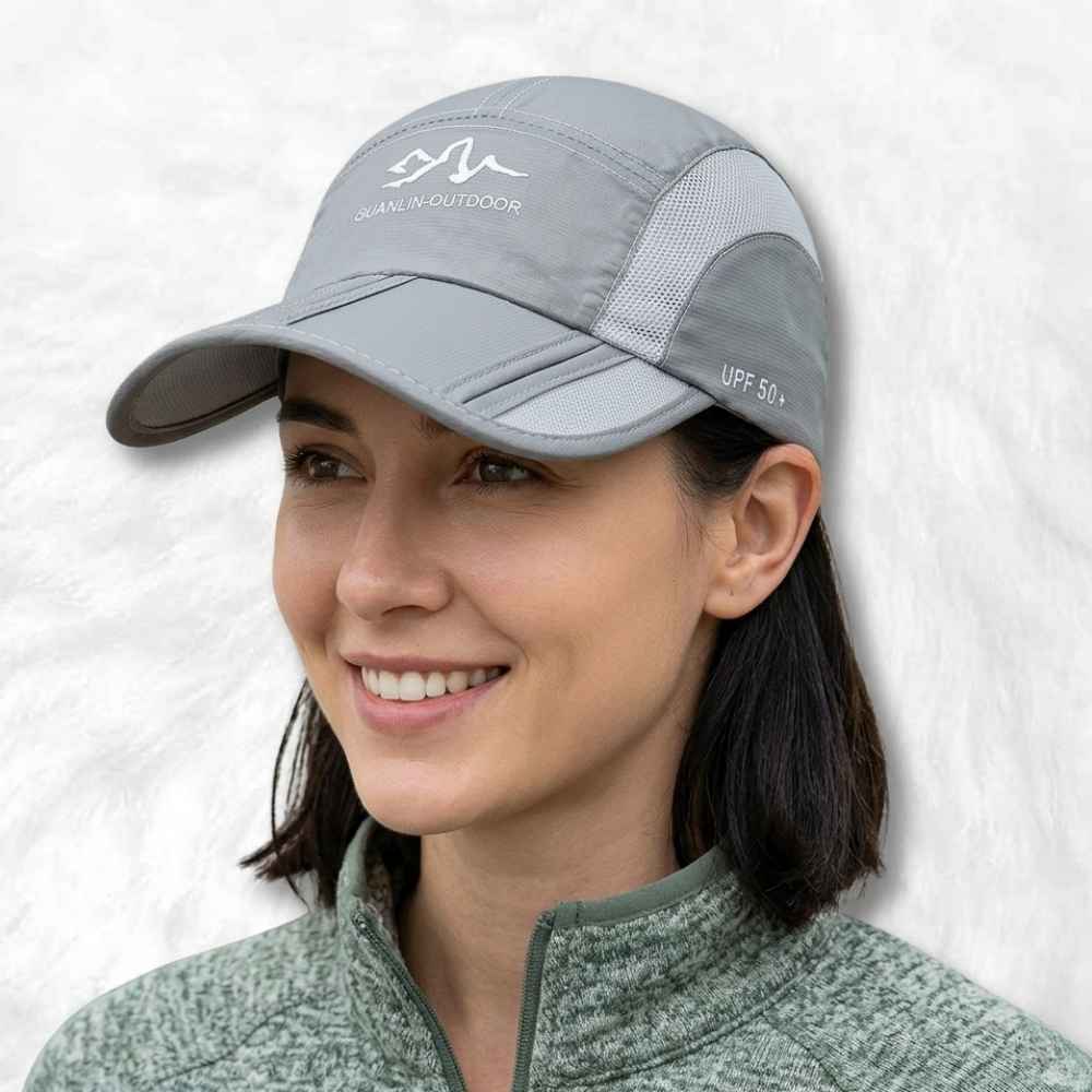 casquette montagne de couleur grise porter par une femme