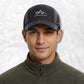 casquette montagne de couleur noir porter par un homme 